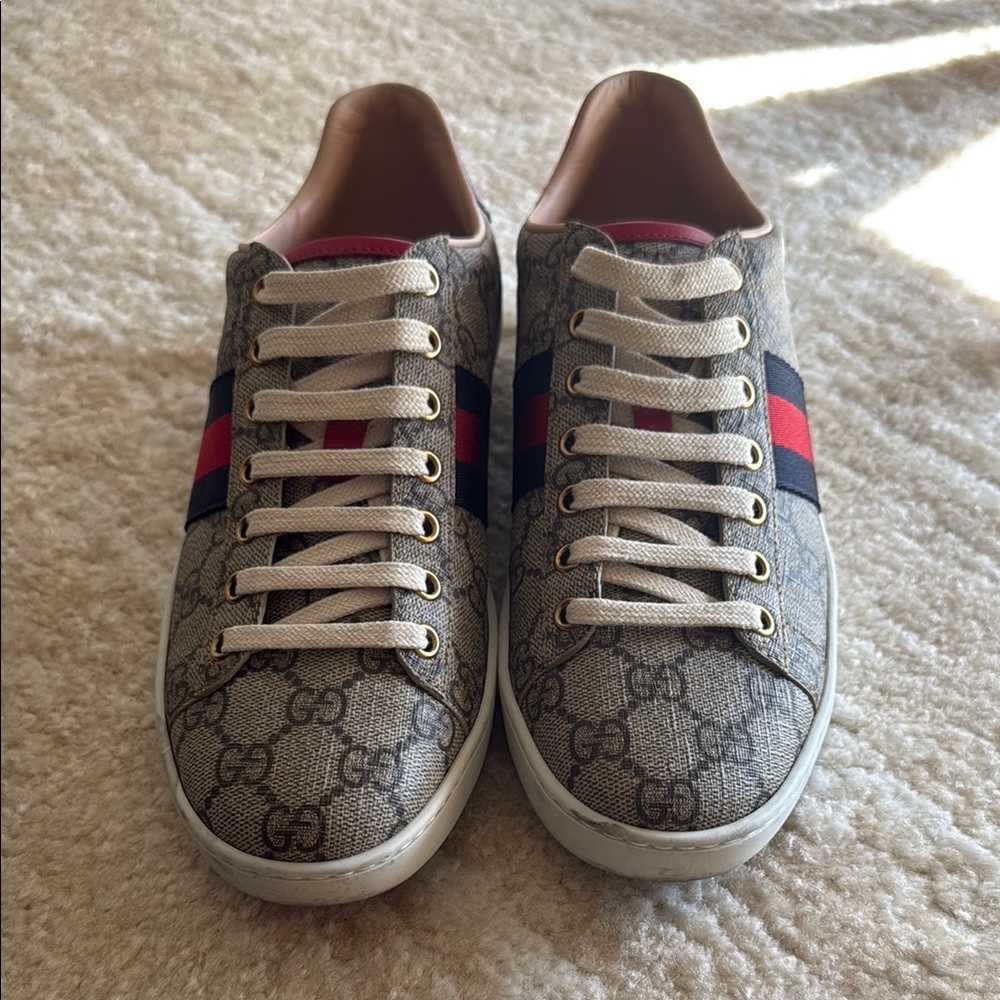 Gucci Women Ace GG Supreme Low Top Sneaker Beige